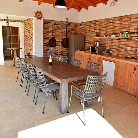 Stone Anita With Pool Villa