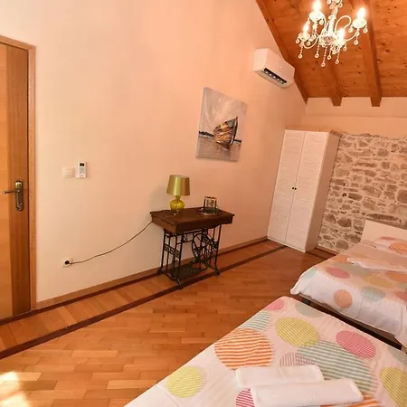 Stone Anita With Pool ヴィラ