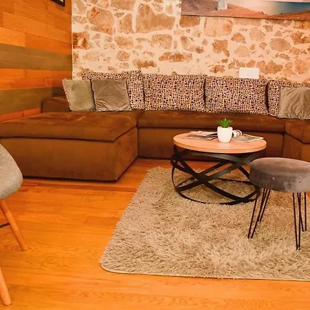 Stone Anita With Pool * Galovac