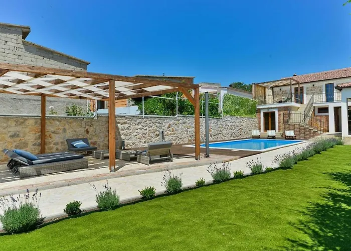 Stone Anita With Pool